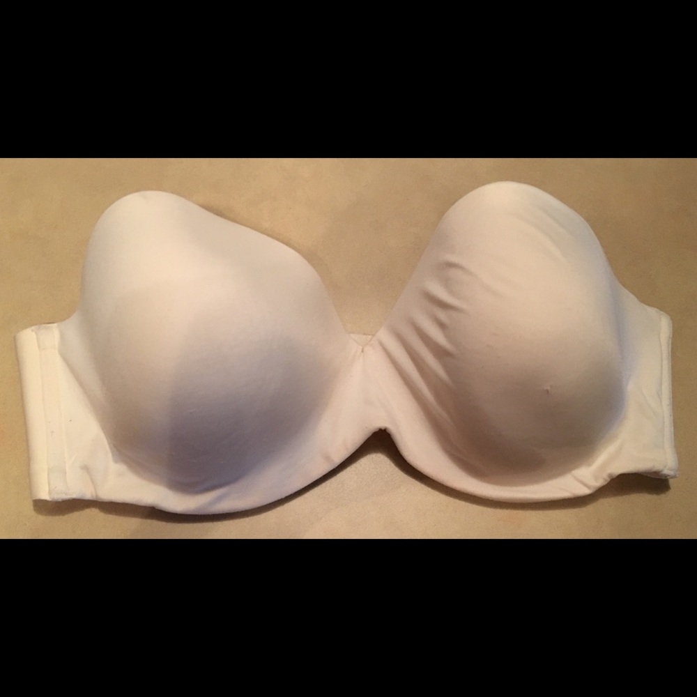 Maidenform Off-White colored bra 38D